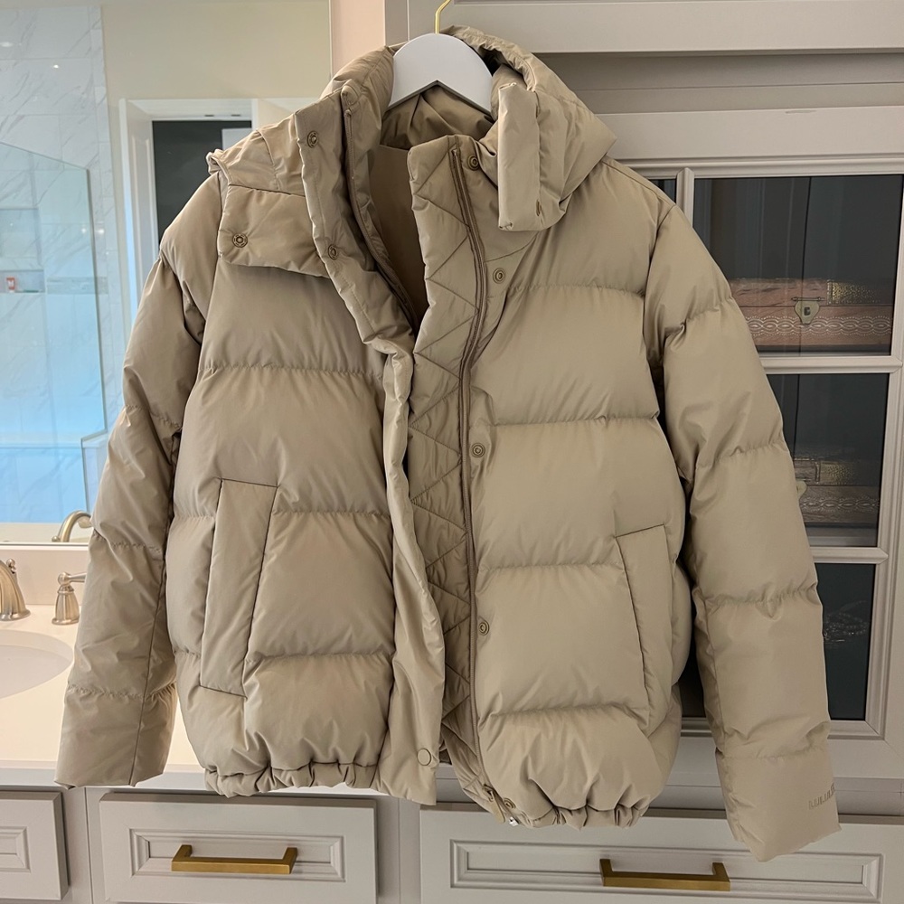 Lululemon Wonder Puff Jacket